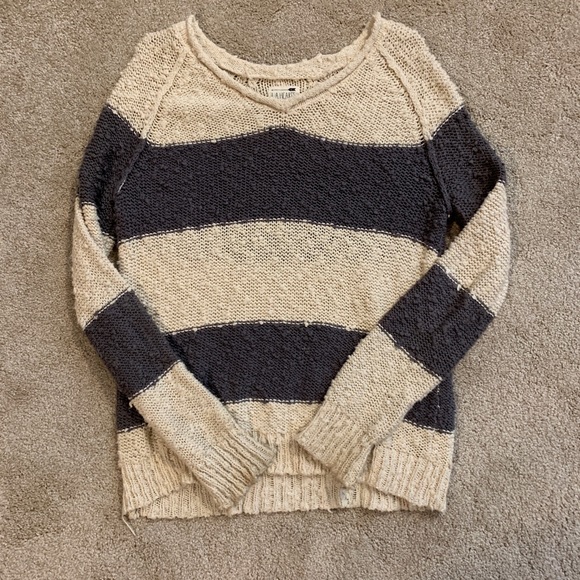 LA Hearts Chunk Sweater - Picture 2 of 3